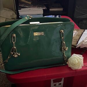 Kate Spade Patent Leather Glossy Green Shoulder Bag EUC Beautiful! 🌼🌸 10”L x 7”H